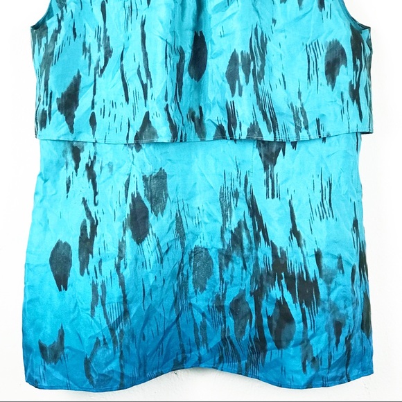 CAbi Silk Sleeveless Tiered Blue/ Black Om… - Picture 6 of 12